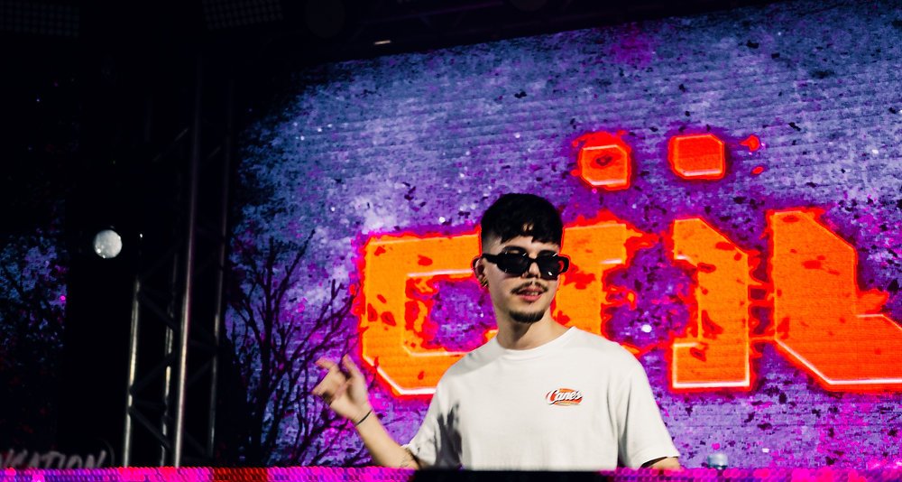 Passeio Music On Board leva música eletrônica à Baía do Guajará neste sábado - Imagem do artigo